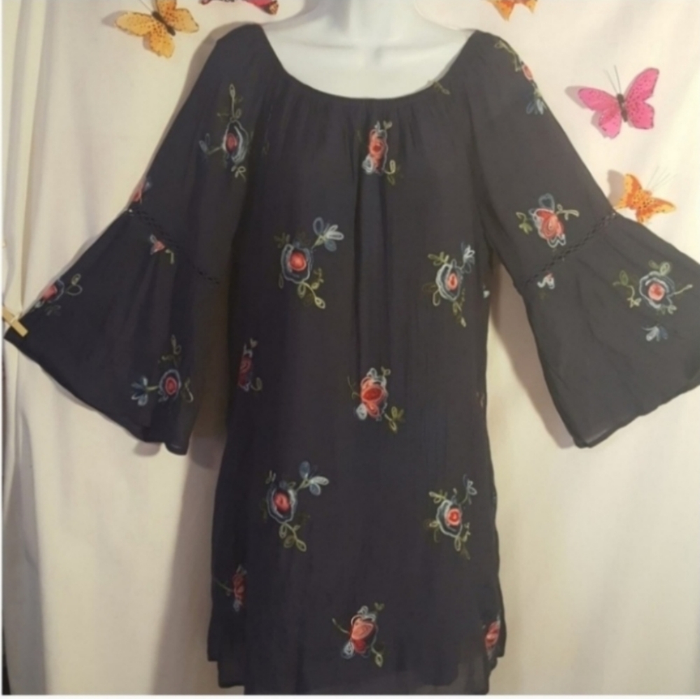 Fig & Flower Womens Dress A-line Embroidered Flowers -Sz Medium.